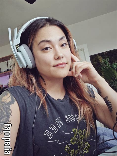 avagg leaked|AvaGG Shower Micro Bikinig Nude Teasing Twitch Streamer。